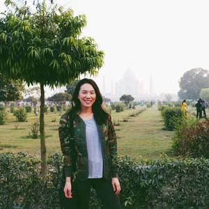 Meet your Posher, Phoebe